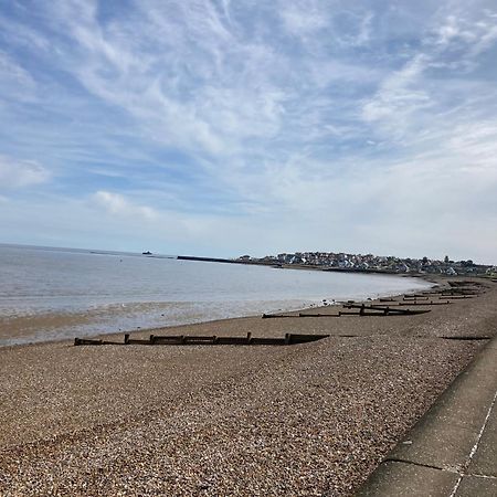 Seaview Holiday Rentals - Seawall Whitstable Dış mekan fotoğraf